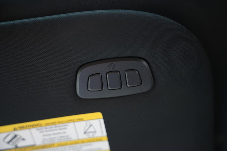 Vehicle Image 36