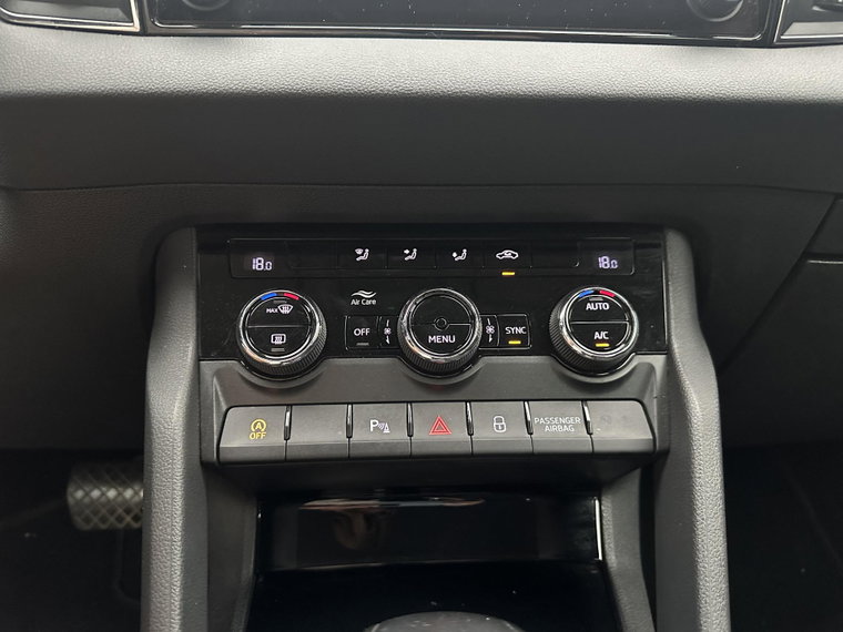 Vehicle Image 40