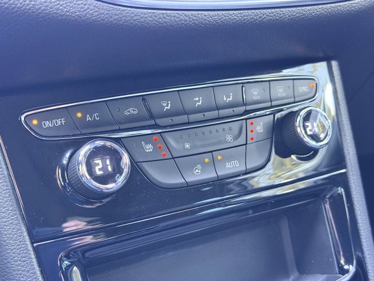 Vehicle Image 34