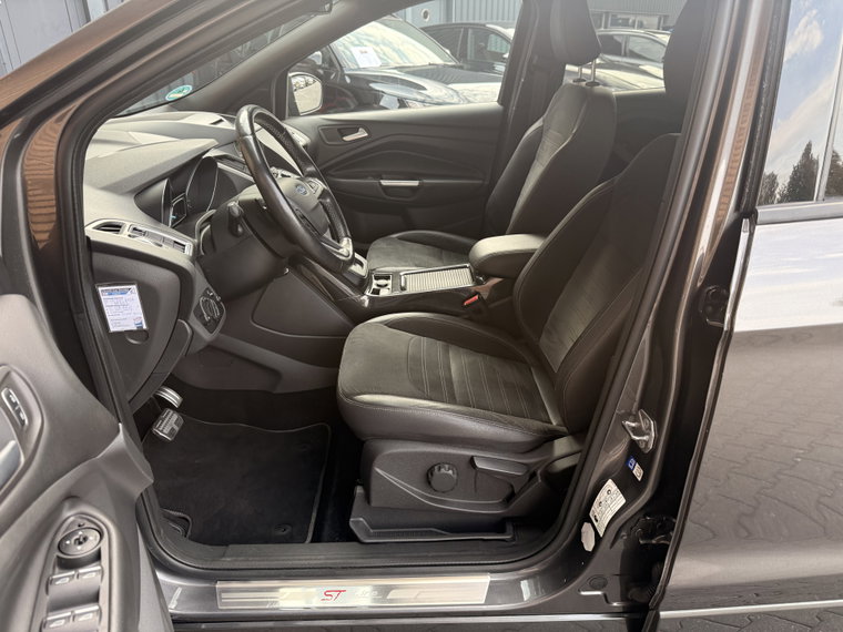 Vehicle Image 33