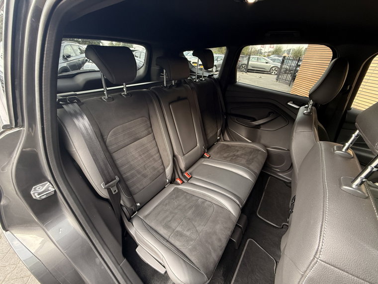 Vehicle Image 41