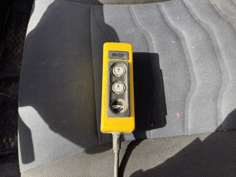 Vehicle Image 24
