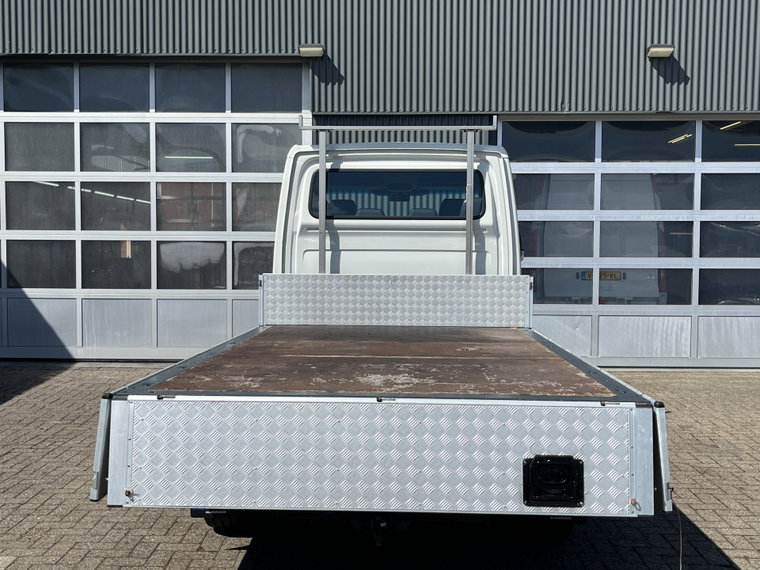 Vehicle Image 27