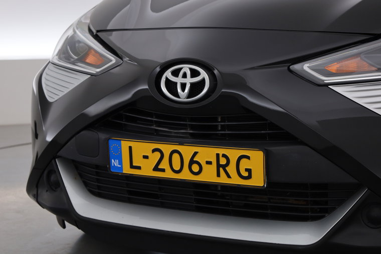 Vehicle Image 30