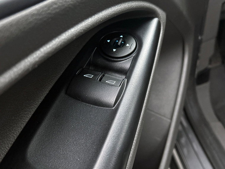 Vehicle Image 33