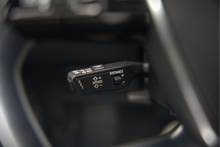 Vehicle Image 38