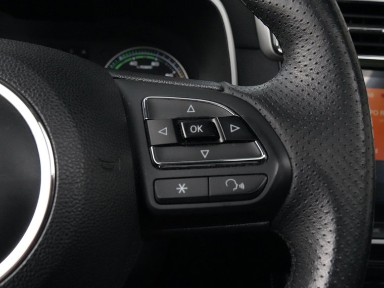 Vehicle Image 40