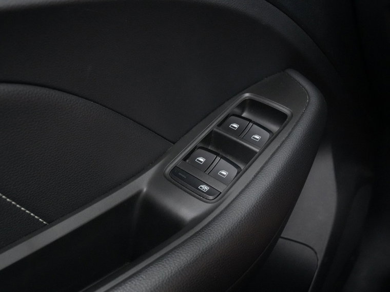 Vehicle Image 41