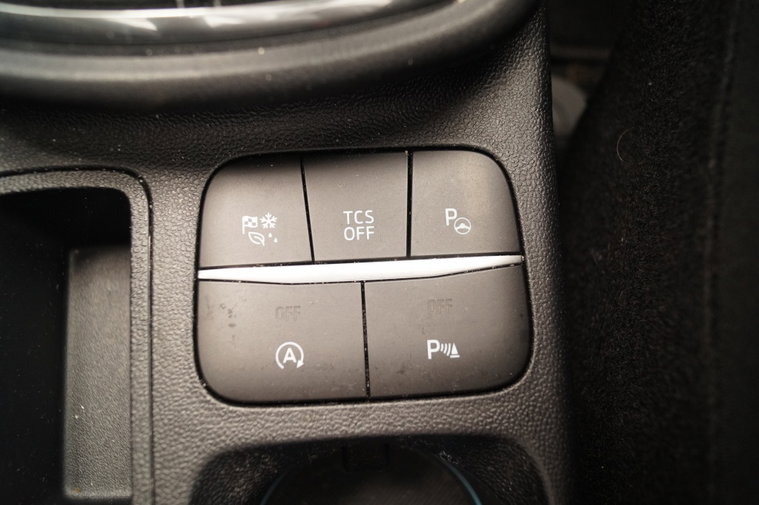 Vehicle Image 28