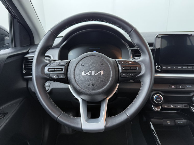 Vehicle Image 38
