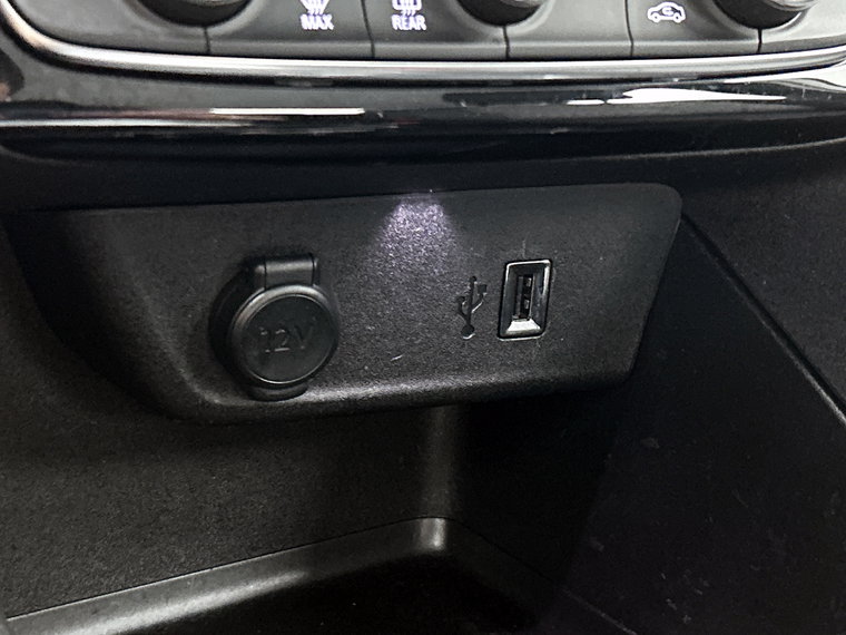 Vehicle Image 38
