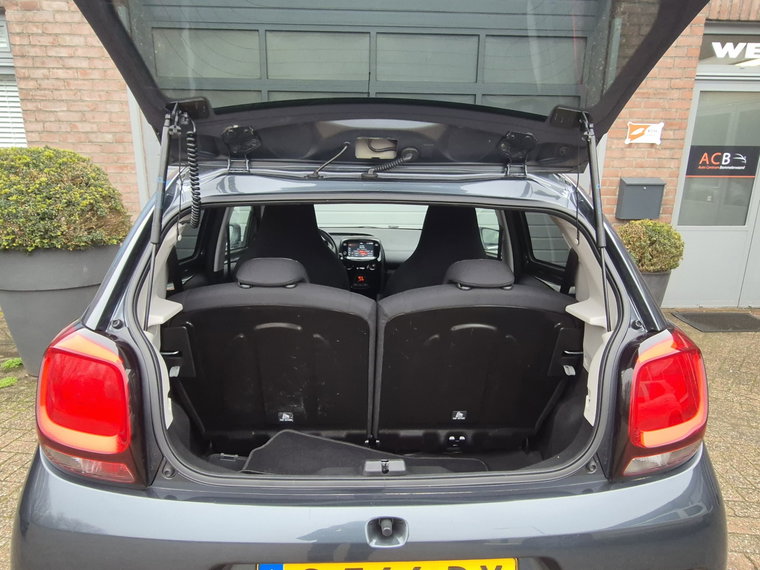 Vehicle Image 19