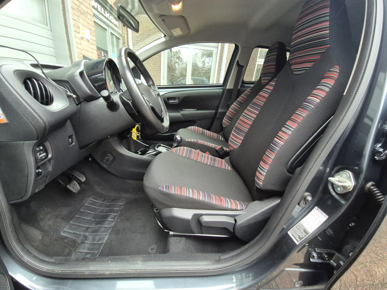 Vehicle Image 20