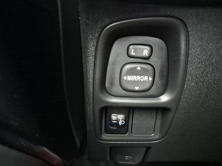 Vehicle Image 38