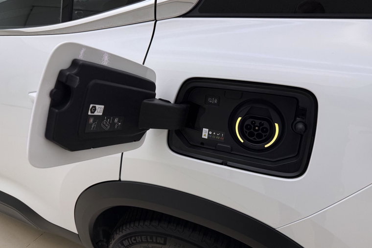 Vehicle Image 19