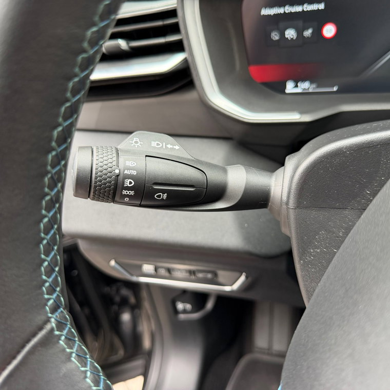 Vehicle Image 52