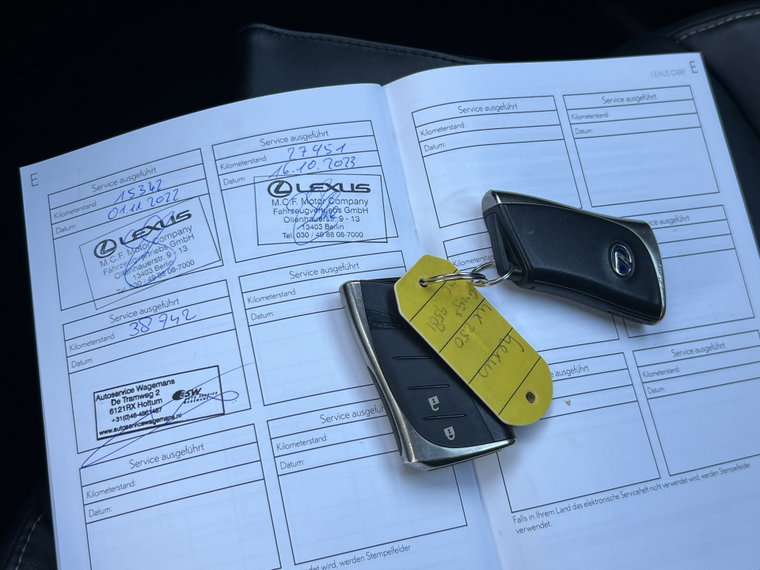 Vehicle Image 30
