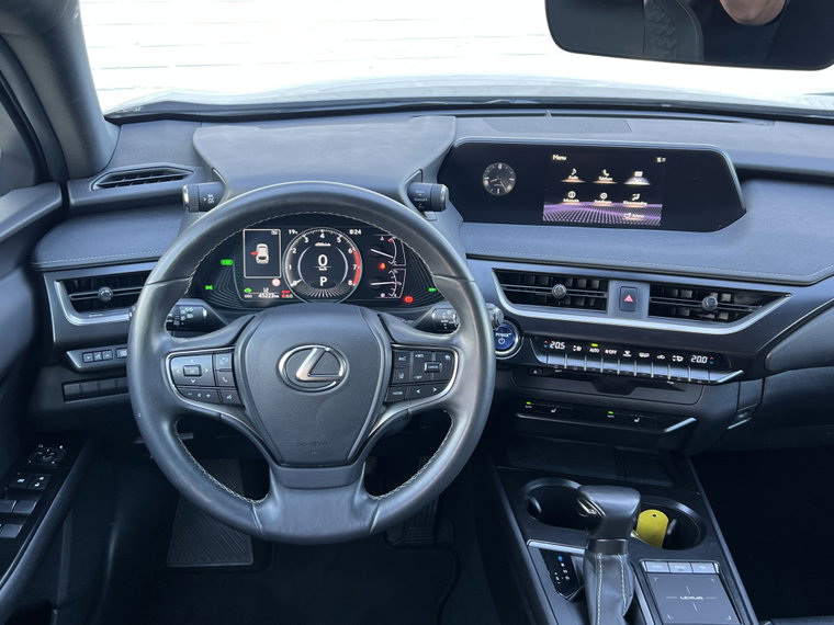 Vehicle Image 10