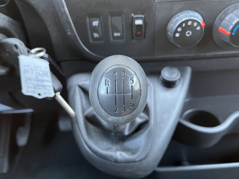 Vehicle Image 34