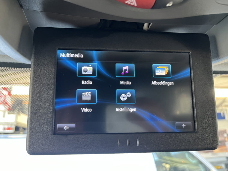 Vehicle Image 39