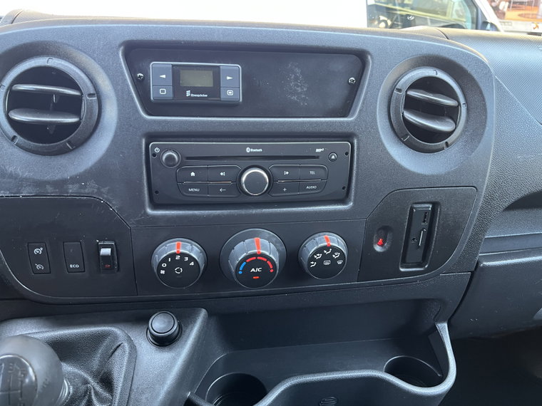 Vehicle Image 41