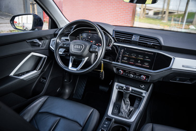 Vehicle Image 40