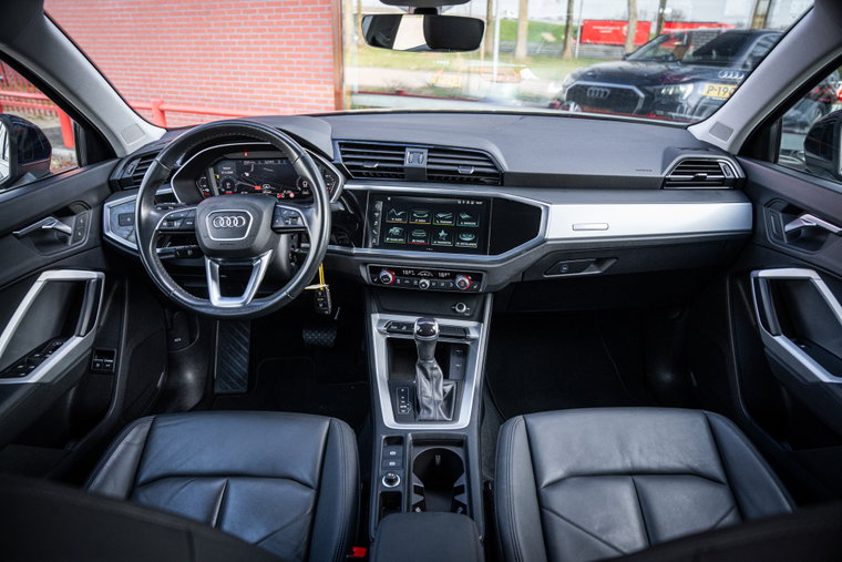 Vehicle Image 41