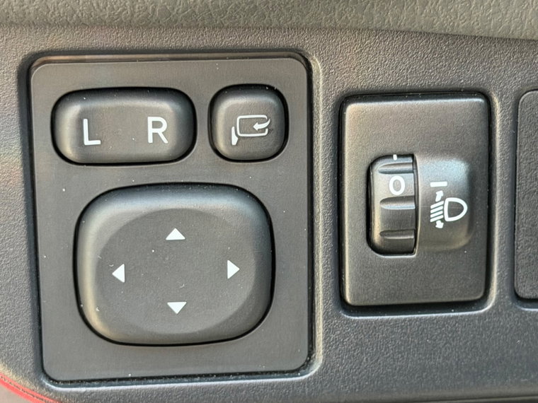 Vehicle Image 36