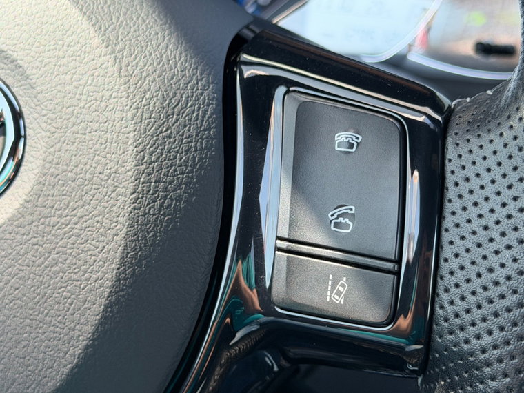 Vehicle Image 50