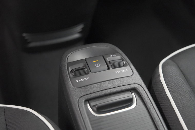 Vehicle Image 28