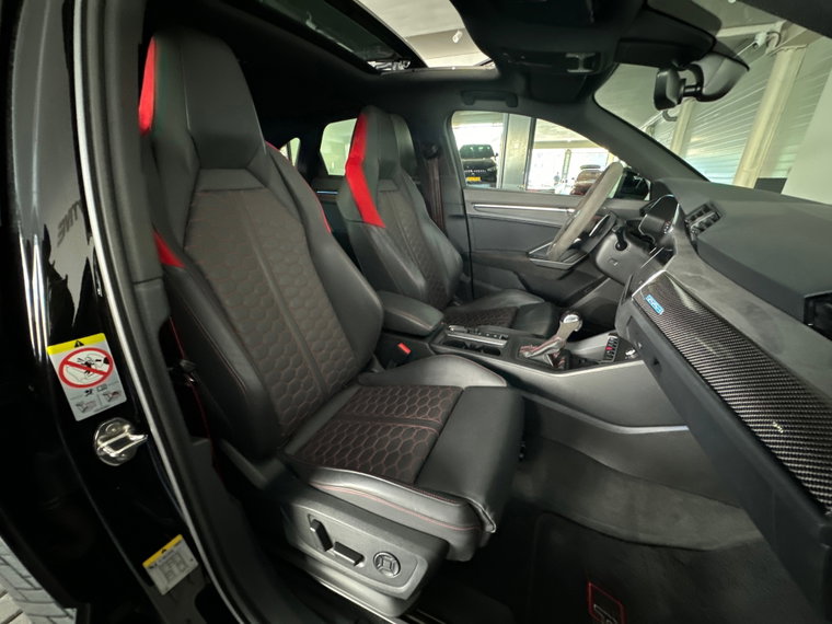 Vehicle Image 40