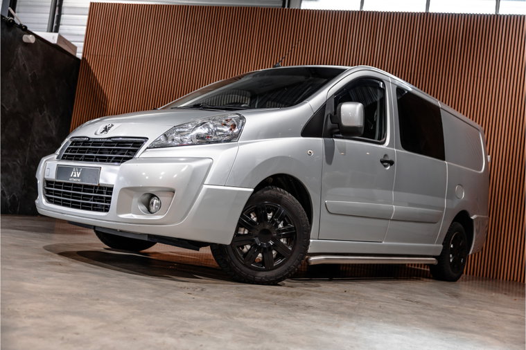 Vehicle Image 36