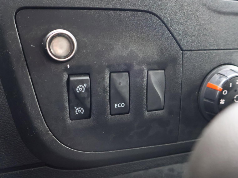 Vehicle Image 42