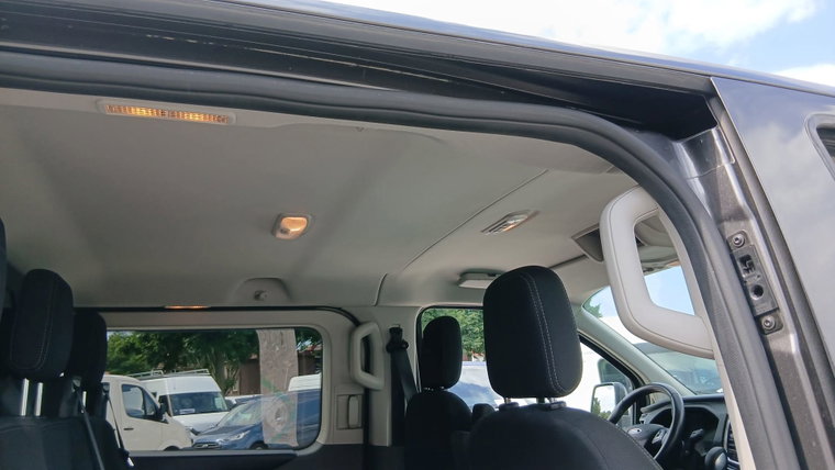 Vehicle Image 13