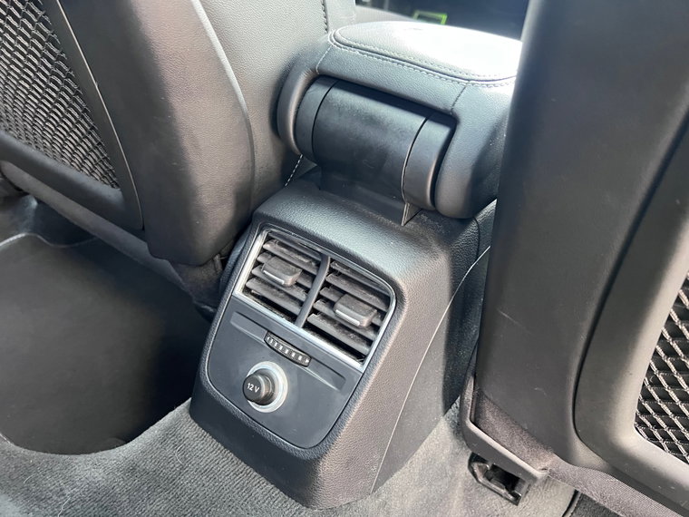 Vehicle Image 29