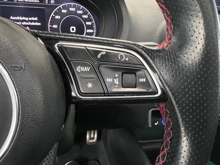 Vehicle Image 39