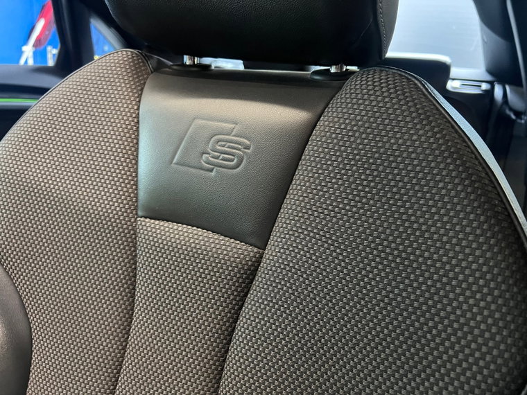 Vehicle Image 45