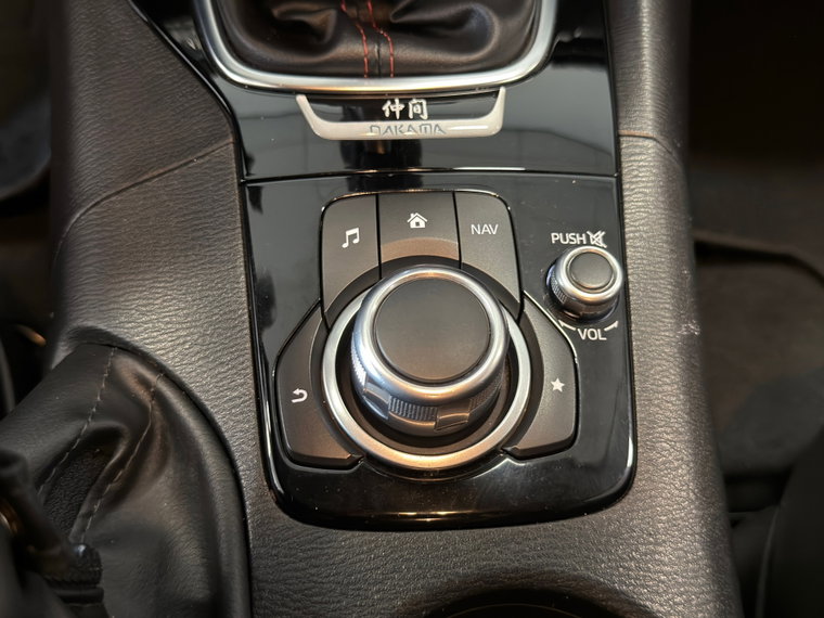 Vehicle Image 23