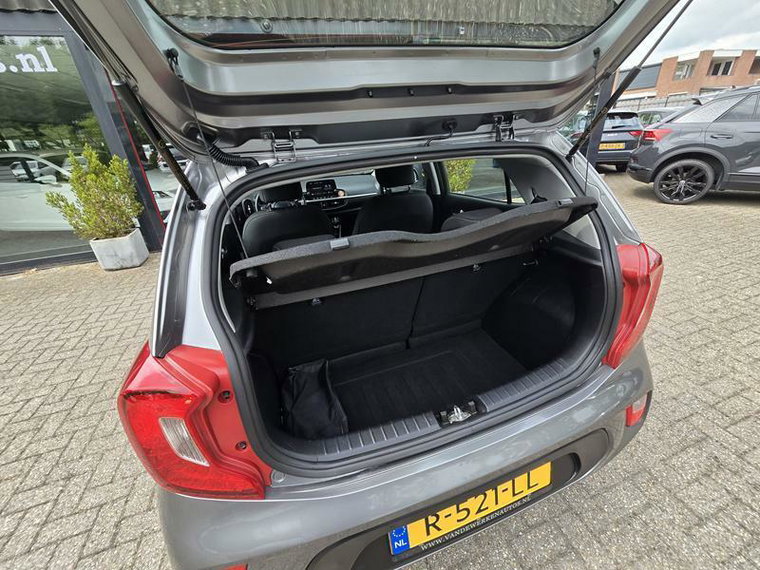 Vehicle Image 27