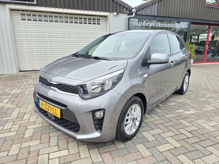 Vehicle Image 32