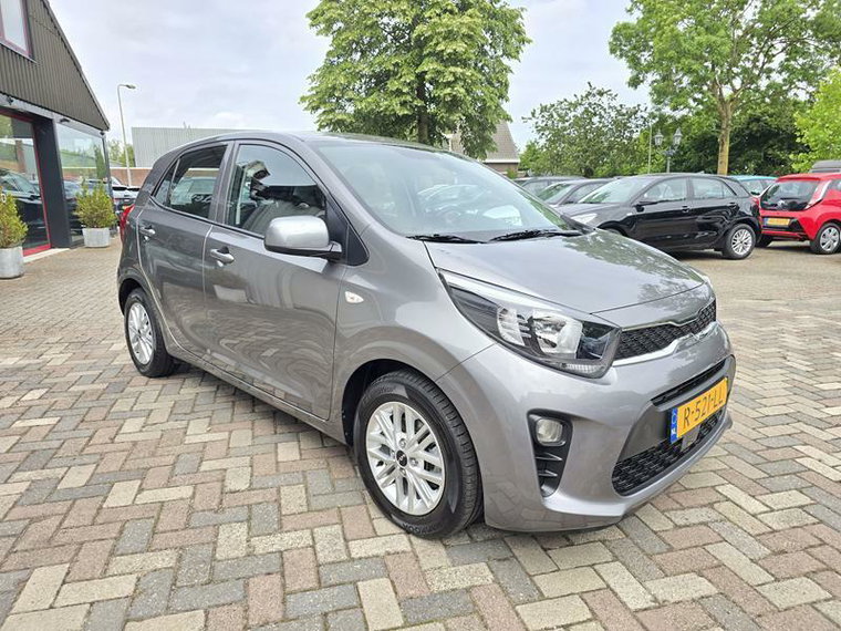 Vehicle Image 35
