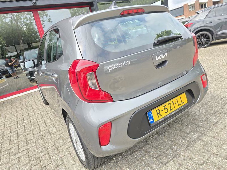Vehicle Image 39