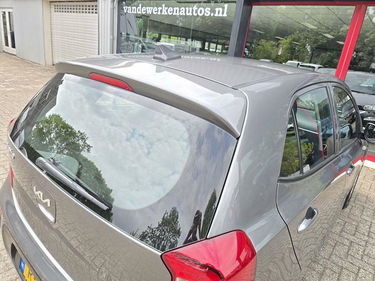 Vehicle Image 40