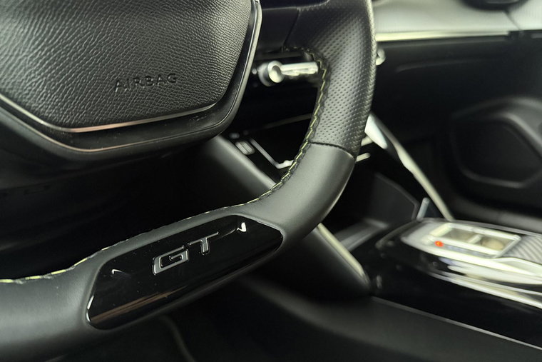 Vehicle Image 33