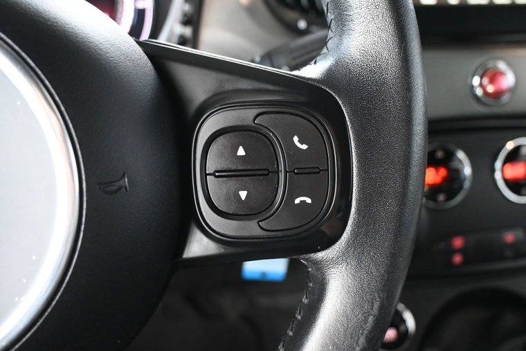 Vehicle Image 32