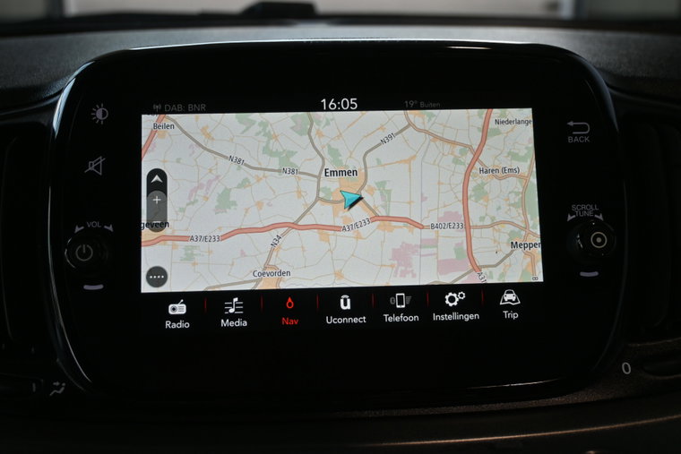 Vehicle Image 11