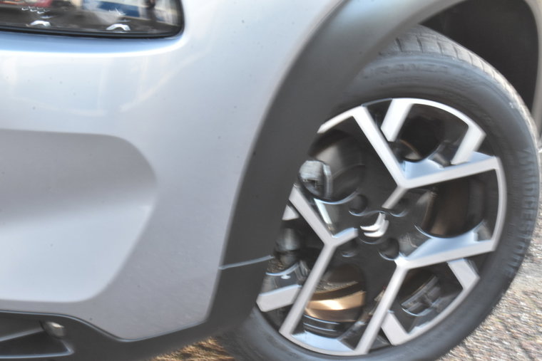 Vehicle Image 19