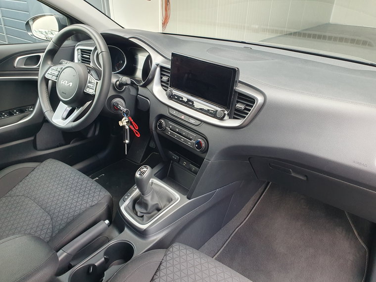 Vehicle Image 45