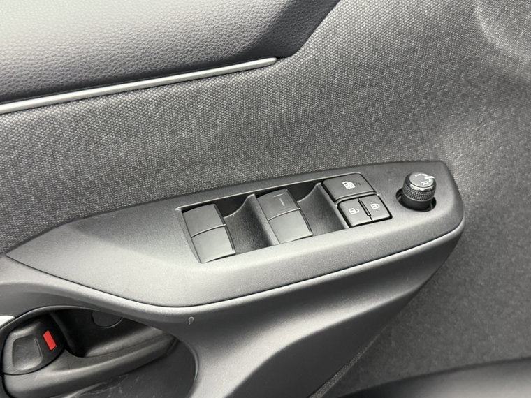 Vehicle Image 24