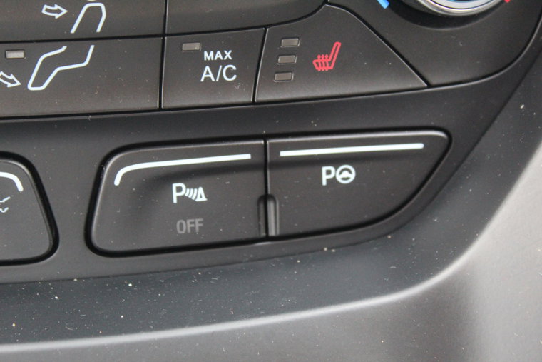 Vehicle Image 24